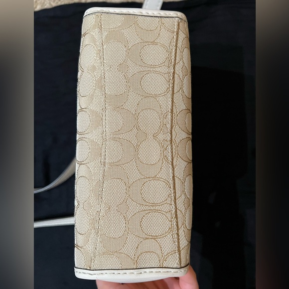 NWOT Coach - Beige & Cream "Jacquard Dufflette" Bag - Picture 12 of 16